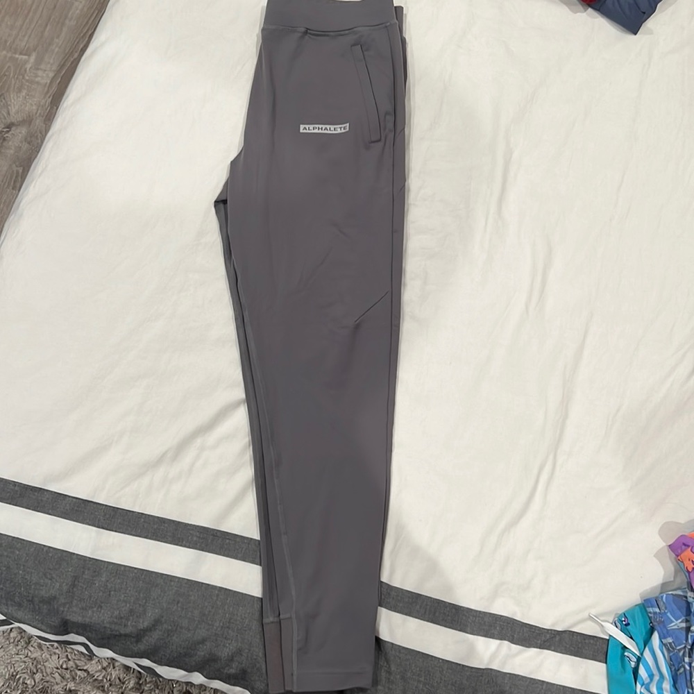 Alphalete joggers
